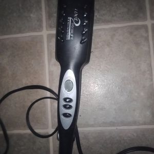 Wet to straight Remington hair straightener with temperature control